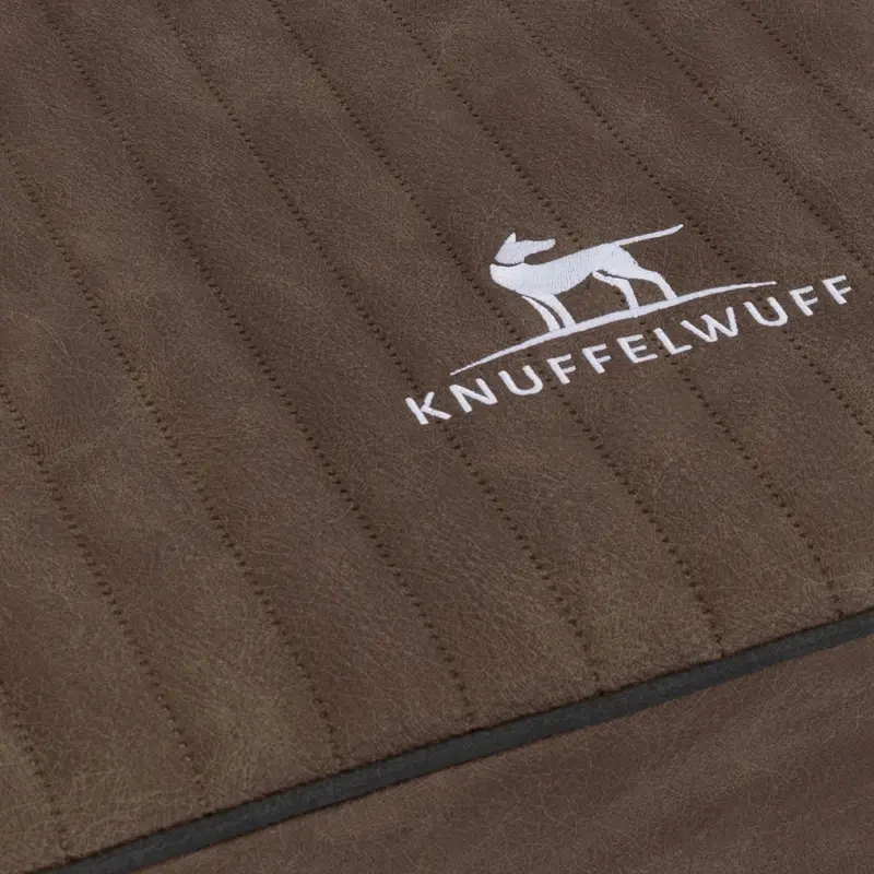 fressnapf Knuffelwuff orthopädische Hundematte Palomino aus laser-gestepptem Kunstleder braun L Top Angebot