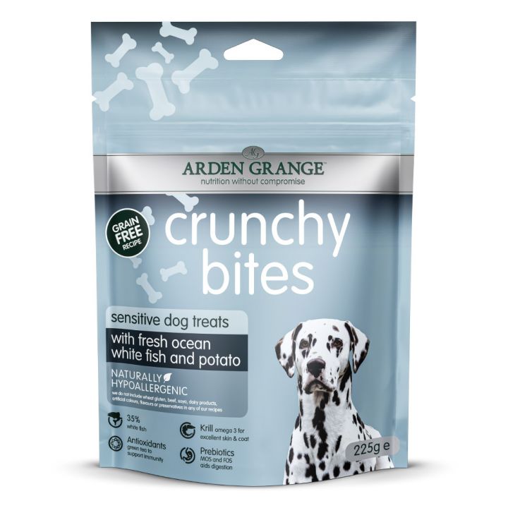 petspremium Arden Grange Crunchy Bites mit ozeanischem Weißfisch & Kartoffel getreidefrei Sensitive Snack 10 x 225 g