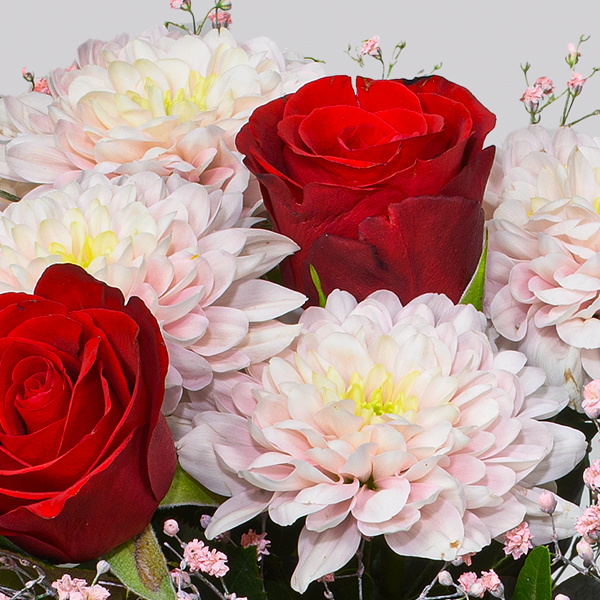 floraprima Blumenstrauß Blütenromanze mit Vase & Ferrero Giotto 3er Begrenzte Freigabe
