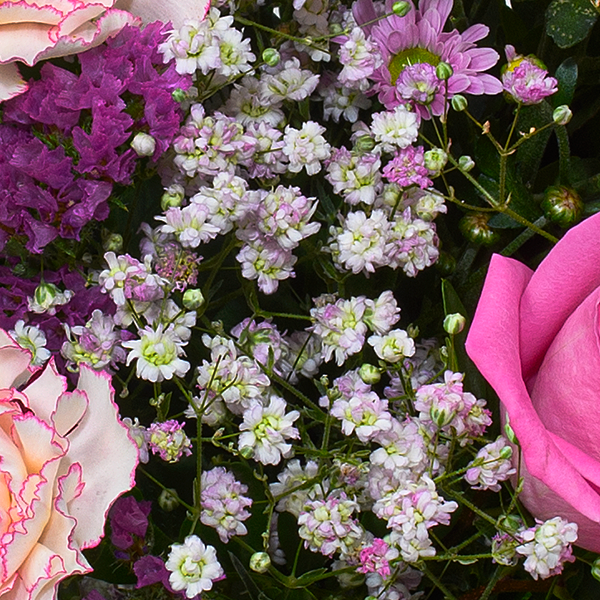 floraprima Blumenstrauß Pures Glück mit Vase & Ferrero Giotto 3er JETZT KAUFEN