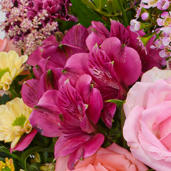 floraprima Premiumstrauß Du bist die Beste mit Premiumvase & Ferrero Giotto 3er Letzter Tag