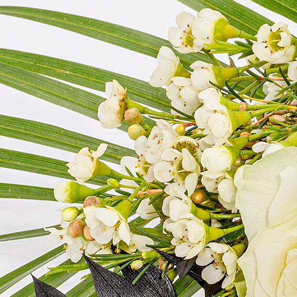 floraprima Liegestrauß in Weiß und Schwarz Heißer Verkauf